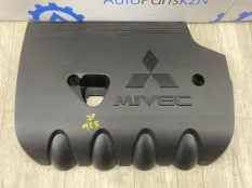 Декоративная крышка двигателя Mitsubishi Outlander