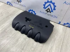 Декоративная крышка двигателя Mitsubishi Outlander