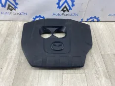 Декоративная крышка двигателя Mazda 3