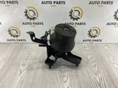 Подушка двигателя Toyota Camry