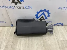 Подушка безопасности в колени Suzuki Vitara