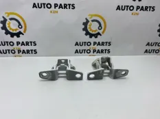 Петля двери Mitsubishi Outlander