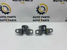 Петля двери Mitsubishi ASX