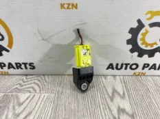 Датчик подушки безопасности Toyota Camry