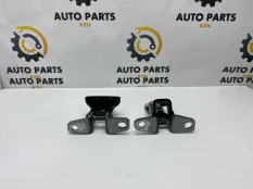 Петля двери Mitsubishi Outlander