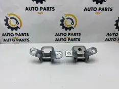 Петля двери Mazda CX-5