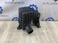 Резонатор воздушного фильтра Mazda 6