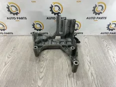 Кронштейн генератора Nissan Murano