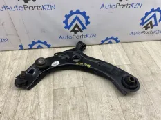 Рычаг подвески нижний Mazda 3