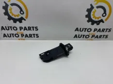 Датчик массового расхода воздуха Volvo XC60