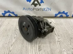 Помпа Mitsubishi Outlander
