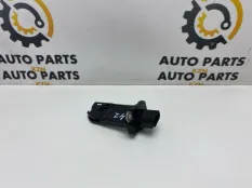 Датчик массового расхода воздуха Volvo S60