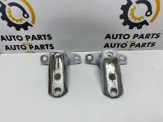 Петля двери Mitsubishi Lancer