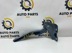 Петля капота Mazda CX-30