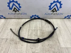 Трос стояночного тормоза Mitsubishi Outlander