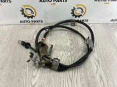 Трос стояночного тормоза Mitsubishi Outlander