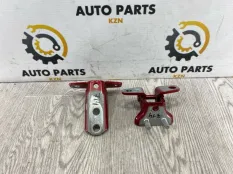 Петля двери Mitsubishi Outlander