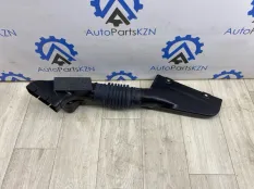 Воздухозаборник Mitsubishi Outlander