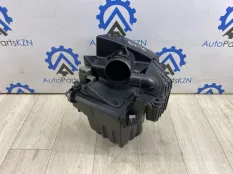 Корпус воздушного фильтра Mazda 3
