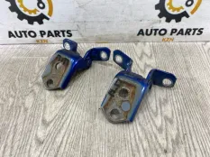 Петля двери Mazda 6