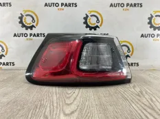 Фонарь задний Jeep Cherokee