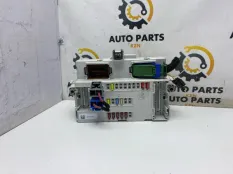 Блок предохранителей Jeep Cherokee