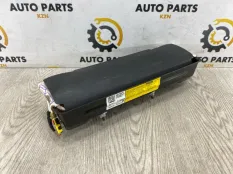 Подушка безопасности в колени Jeep Cherokee