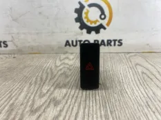 Кнопка аварийной сигнализации Mazda CX-5
