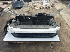 панель передняя Subaru XV