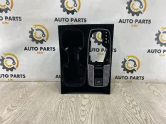 Консоль КПП Hyundai Tucson