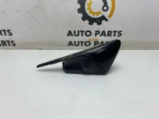 Повторитель поворота Tesla Model Y