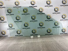 Стекло двери Mitsubishi Outlander