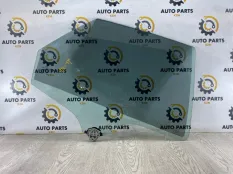 Стекло двери Mazda CX-30