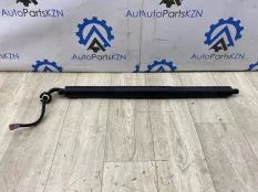 Электропривод крышки багажника Jeep Cherokee