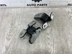 Петля двери Hyundai Tucson