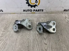 Петля двери Jeep Cherokee