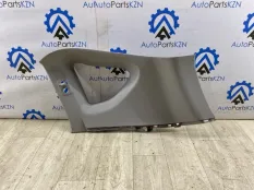 Обшивка салона Toyota RAV4