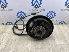 Ступица Subaru Impreza