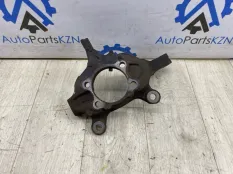 Кулак поворотный Nissan Juke