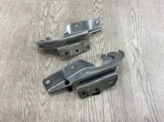 Петля капота Mitsubishi Outlander