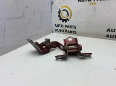 Петля двери Mazda 6