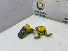 Петля двери Nissan X-Trail