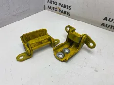 Петля двери Nissan X-Trail