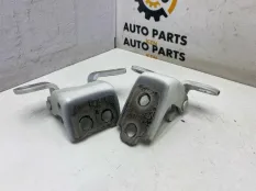 Петля двери Honda CR-V