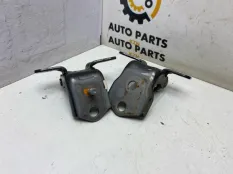 Петля двери Mazda 6