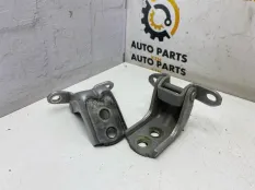 Петля двери Nissan Teana