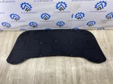 Шумоизоляция капота Mercedes-Benz CLA