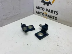 Петля двери Volkswagen Tiguan