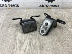 Петля двери Honda CR-V