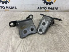 Петля двери Honda CR-V